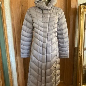 Patagonia Gray Goose Down Women’s Long Winter Jacket Size M